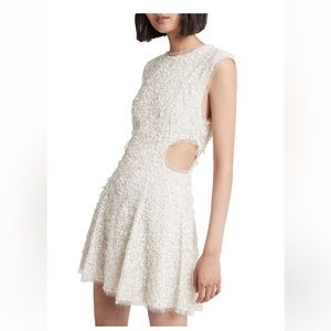 AJE Dress new!MIRAGE ORGANZA CUT OUT MINI DRESS
IVORY/CITRUS YELLOW
AUS SIZE: 12